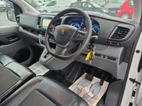 USED 2021 71 PEUGEOT E-EXPERT e 1200 75kWh Professional MWB electric panel van, Automatic, 42,000 miles, Euro 6, Sat Nav, Air Con, Parking sensors. Final price plus VAT @ 20%! This 2021 Peugeot e-Expert boasts a full service history, with its last service completed on 18th December 2024 at 31,033 miles, and has had only one owner from new. This electric panel van, the e 1200 Professional Standard MWB 6dr, offers a 75 kWh battery with a maximum range of 211 miles when new. It comes equipped with a 7in Capacitive Colour Touchscreen supporting Android Auto and Apple CarPlay, Bluetooth connectivity, and a Visibility Pack including automatic headlights. For comfort and con