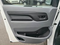 USED 2021 71 PEUGEOT E-EXPERT e 1200 75kWh Professional MWB electric panel van, Automatic, 42,000 miles, Euro 6, Sat Nav, Air Con, Parking sensors. Final price plus VAT @ 20%! This 2021 Peugeot e-Expert boasts a full service history, with its last service completed on 18th December 2024 at 31,033 miles, and has had only one owner from new. This electric panel van, the e 1200 Professional Standard MWB 6dr, offers a 75 kWh battery with a maximum range of 211 miles when new. It comes equipped with a 7in Capacitive Colour Touchscreen supporting Android Auto and Apple CarPlay, Bluetooth connectivity, and a Visibility Pack including automatic headlights. For comfort and con