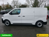USED 2021 71 PEUGEOT E-EXPERT e 1200 75kWh Professional MWB electric panel van, Automatic, 42,000 miles, Euro 6, Sat Nav, Air Con, Parking sensors. Final price plus VAT @ 20%! This 2021 Peugeot e-Expert boasts a full service history, with its last service completed on 18th December 2024 at 31,033 miles, and has had only one owner from new. This electric panel van, the e 1200 Professional Standard MWB 6dr, offers a 75 kWh battery with a maximum range of 211 miles when new. It comes equipped with a 7in Capacitive Colour Touchscreen supporting Android Auto and Apple CarPlay, Bluetooth connectivity, and a Visibility Pack including automatic headlights. For comfort and con