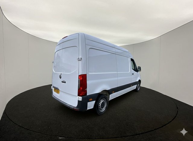 2023 Mercedes-Benz Sprinter 2L Premium 5dr - Photo 10
