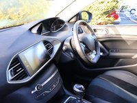 USED 2020 70 PEUGEOT 308 1.2 PureTech Tech Edition Hatchback 5dr Petrol Manual Euro 6 (s/s) (130 ps) AWARD WINNING DEALERSHIP