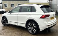 USED 2017 67 VOLKSWAGEN TIGUAN 2.0 TDI R-Line SUV 5dr Diesel DSG 4Motion Euro 6 (s/s) (190 ps) - F/S/H - APPLE CAR PLAY - SAT NAV - HEATED SEATS - PAN ROOF - P/SENSORS - ADAPTIVE CRUISE