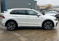 USED 2017 67 VOLKSWAGEN TIGUAN 2.0 TDI R-Line SUV 5dr Diesel DSG 4Motion Euro 6 (s/s) (190 ps) - F/S/H - APPLE CAR PLAY - SAT NAV - HEATED SEATS - PAN ROOF - P/SENSORS - ADAPTIVE CRUISE