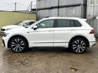 USED 2017 67 VOLKSWAGEN TIGUAN 2.0 TDI R-Line SUV 5dr Diesel DSG 4Motion Euro 6 (s/s) (190 ps) - F/S/H - APPLE CAR PLAY - SAT NAV - HEATED SEATS - PAN ROOF - P/SENSORS - ADAPTIVE CRUISE