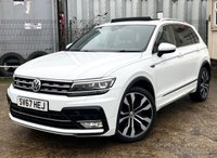 USED 2017 67 VOLKSWAGEN TIGUAN 2.0 TDI R-Line SUV 5dr Diesel DSG 4Motion Euro 6 (s/s) (190 ps) - F/S/H - APPLE CAR PLAY - SAT NAV - HEATED SEATS - PAN ROOF - P/SENSORS - ADAPTIVE CRUISE