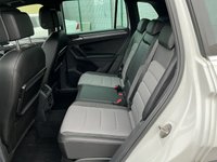 USED 2017 67 VOLKSWAGEN TIGUAN 2.0 TDI R-Line SUV 5dr Diesel DSG 4Motion Euro 6 (s/s) (190 ps) - F/S/H - APPLE CAR PLAY - SAT NAV - HEATED SEATS - PAN ROOF - P/SENSORS - ADAPTIVE CRUISE