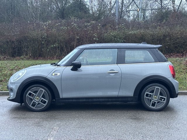 2020 MINI Electric Hatch - Photo 2