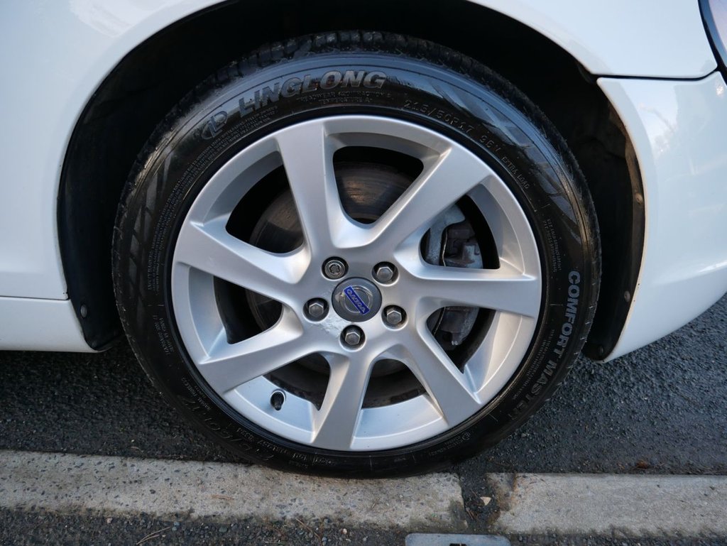 USED 2010 59 VOLVO C70 2.0D Ice White Convertible 2dr Diesel Manual (158 g/km, 134 bhp) CAM BELT CHANGED @ 68415 MILES