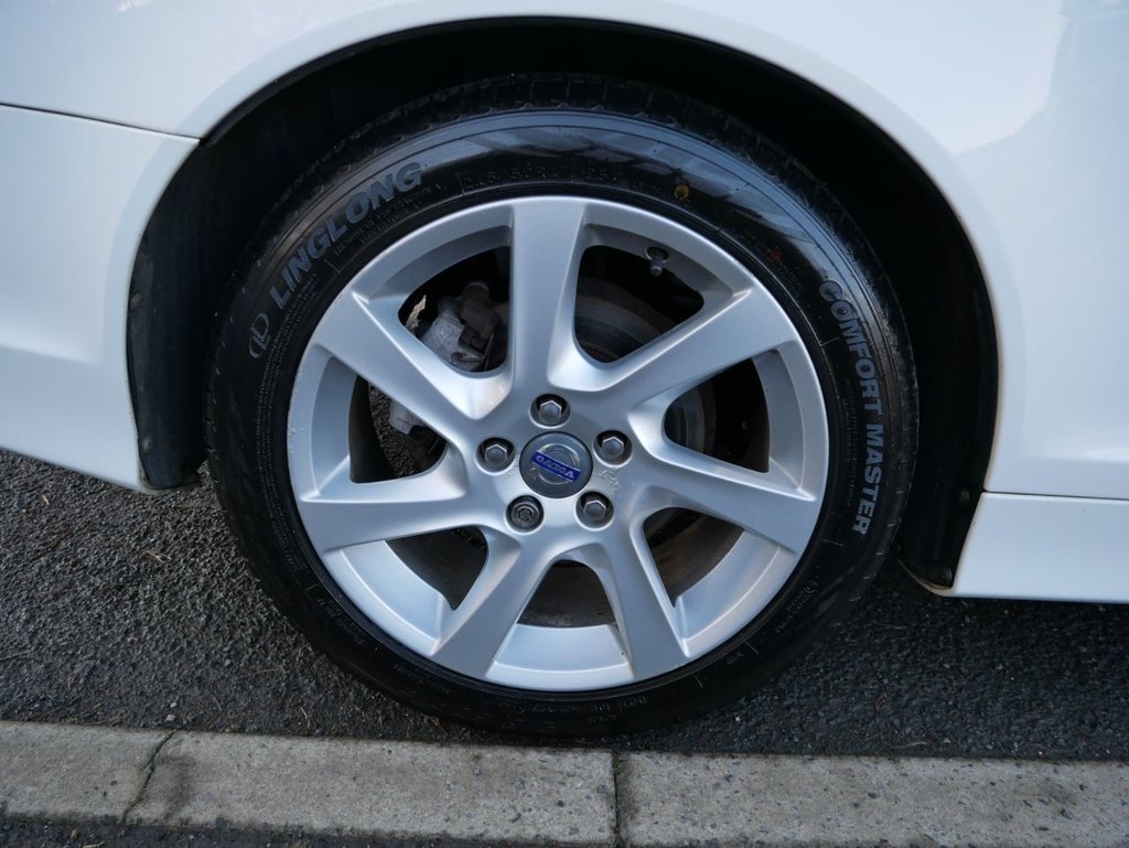 USED 2010 59 VOLVO C70 2.0D Ice White Convertible 2dr Diesel Manual (158 g/km, 134 bhp) CAM BELT CHANGED @ 68415 MILES