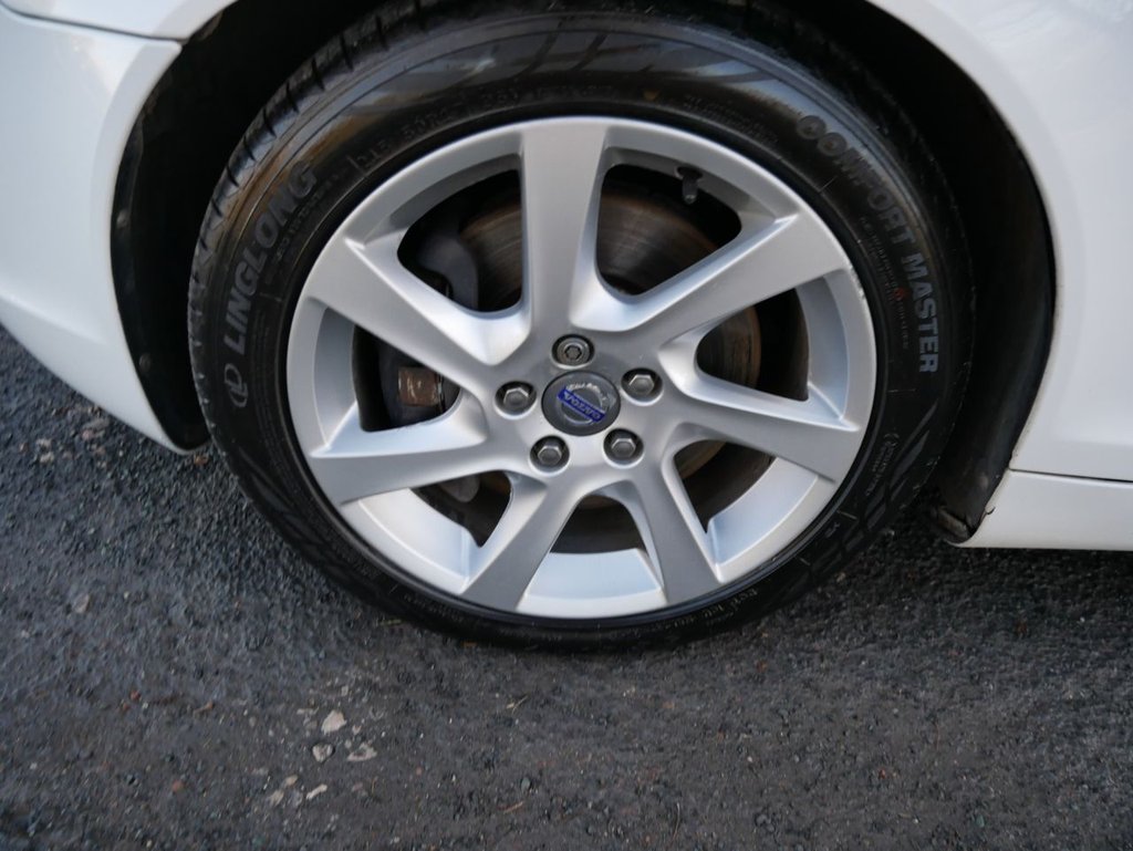 USED 2010 59 VOLVO C70 2.0D Ice White Convertible 2dr Diesel Manual (158 g/km, 134 bhp) CAM BELT CHANGED @ 68415 MILES