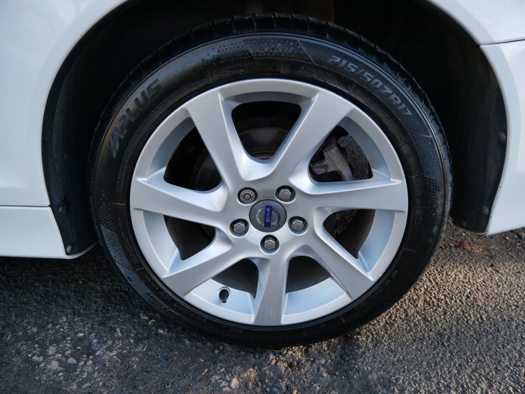 USED 2010 59 VOLVO C70 2.0D Ice White Convertible 2dr Diesel Manual (158 g/km, 134 bhp) CAM BELT CHANGED @ 68415 MILES