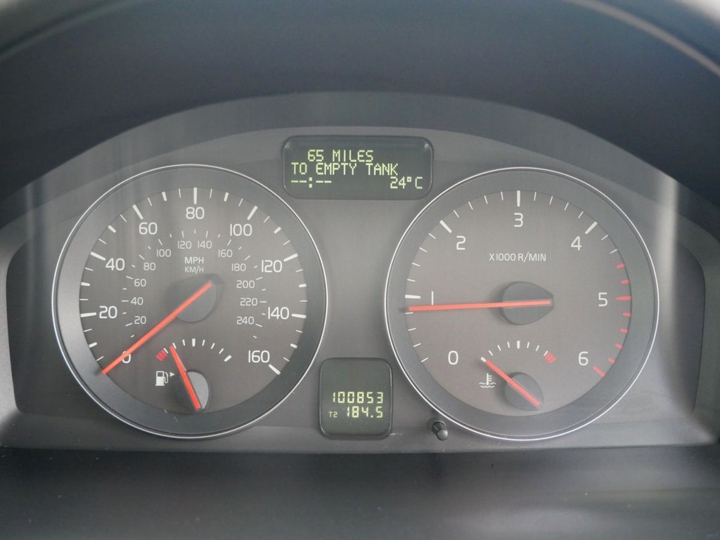 USED 2010 59 VOLVO C70 2.0D Ice White Convertible 2dr Diesel Manual (158 g/km, 134 bhp) CAM BELT CHANGED @ 68415 MILES