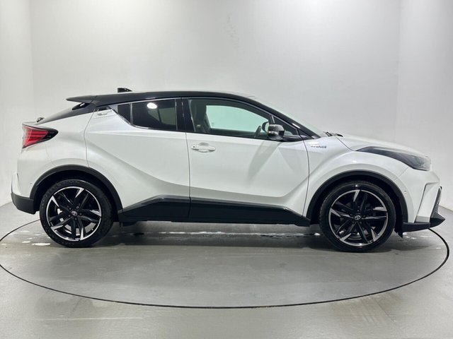 2021 Toyota C-HR - Photo 9