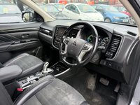 USED 2017 67 MITSUBISHI OUTLANDER 2.0h 12kWh Juro SUV 5dr Petrol Plug-in Hybrid CVT 4WD Euro 6 (s/s) (200 ps) SERVICE HISTORY, HEATED FRONT SEATS