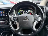 USED 2017 67 MITSUBISHI OUTLANDER 2.0h 12kWh Juro SUV 5dr Petrol Plug-in Hybrid CVT 4WD Euro 6 (s/s) (200 ps) SERVICE HISTORY, HEATED FRONT SEATS