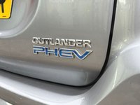 USED 2017 67 MITSUBISHI OUTLANDER 2.0h 12kWh Juro SUV 5dr Petrol Plug-in Hybrid CVT 4WD Euro 6 (s/s) (200 ps) SERVICE HISTORY, HEATED FRONT SEATS