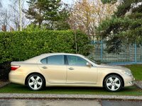USED 2006 56 LEXUS LS 460 4.6SE L 4d AUTO 376 BHP FINE EXAMPLE OF THIS MUCH LOVED VEHICLE WITH A VERY IMPRESSIVE LEXUS SERVICE HISTORY