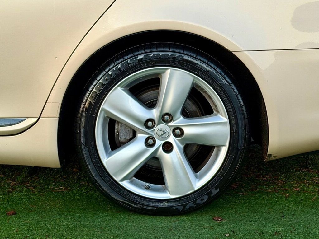USED 2006 56 LEXUS LS 460 4.6SE L 4d AUTO 376 BHP FINE EXAMPLE OF THIS MUCH LOVED VEHICLE WITH A VERY IMPRESSIVE LEXUS SERVICE HISTORY