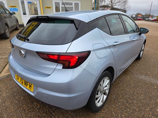 2020 VAUXHALL ASTRA 1.5 Turbo D SE Hatchback 5dr Diesel Manual Euro 6 (s/s) (105 ps) - Photo 5