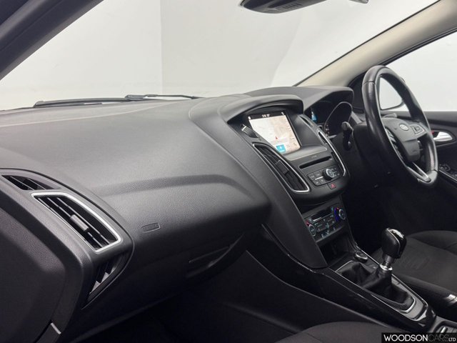 View our FORD FOCUS
