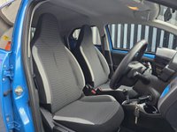 USED 2020 20 TOYOTA AYGO 1.0 VVT-i x-trend Funroof 5dr Petrol x-shift Euro 6 (71 ps) FTSH I Carplay I RevCam I Cyan blue