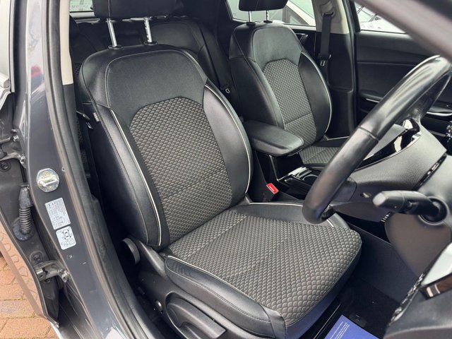 2022 Kia Xceed 1.5L 3 5dr - Photo 3