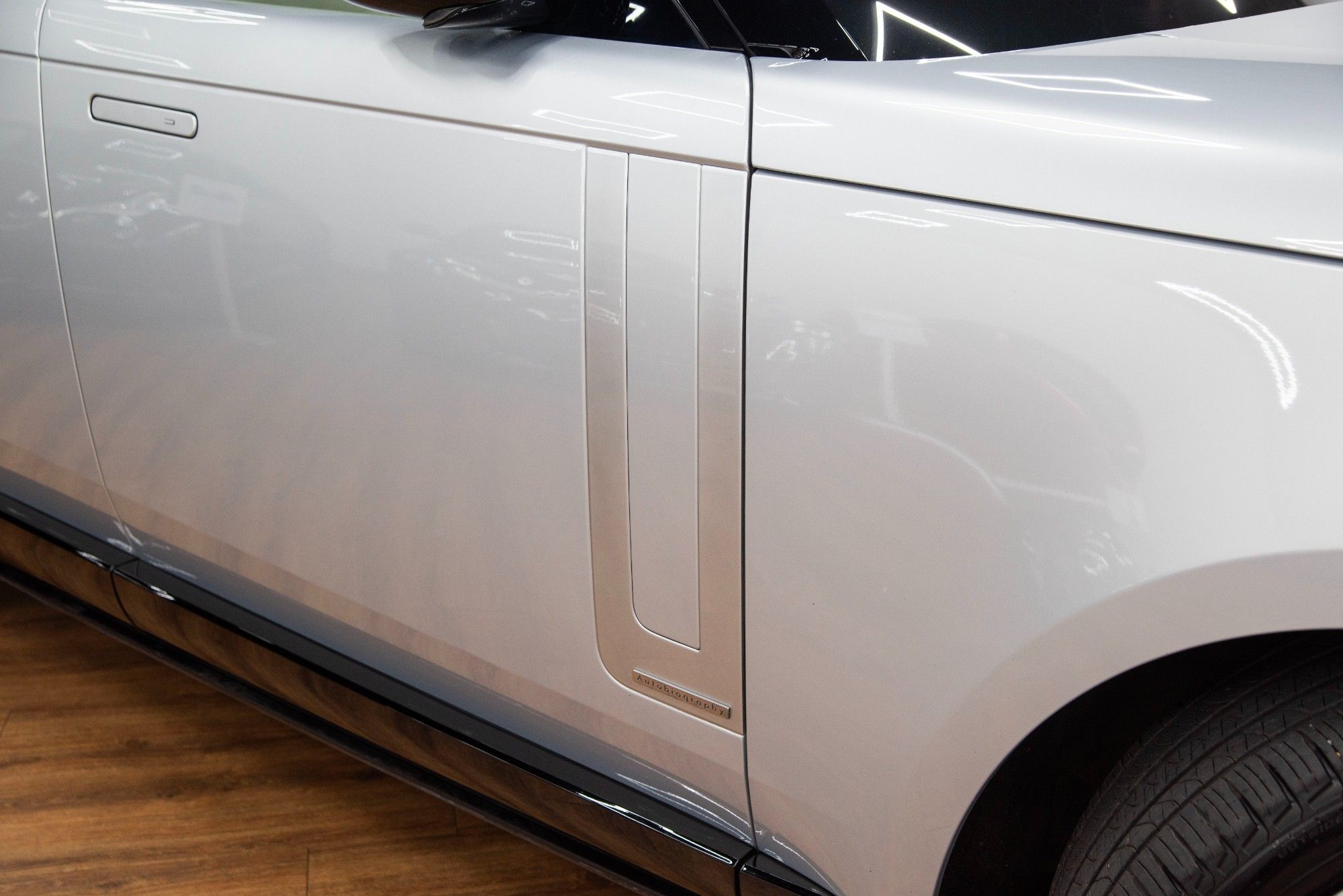 USED 2023 73 LAND ROVER RANGE ROVER 3.0 P400 MHEV Autobiography  