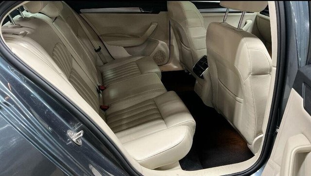 2018 Skoda Superb - Photo 7