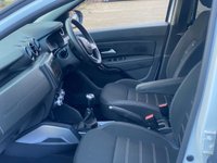 USED 2019 68 DACIA DUSTER 1.6 SCe Prestige SUV 5dr Petrol Manual Euro 6 (s/s) (115 ps) * SATNAV *   REVERSE CAMERA
