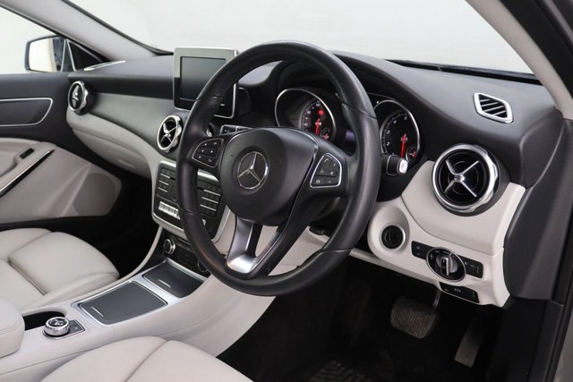 2018 Mercedes-Benz Gla Class 1.6L Se 5dr - Photo 12