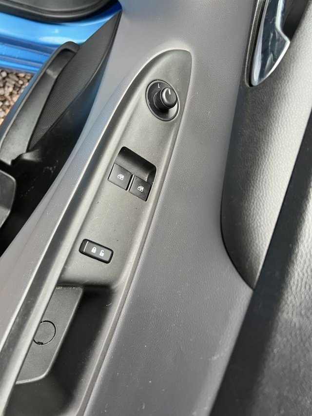 2015 VAUXHALL VIVA - Photo 11