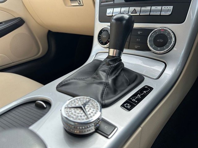 2015 MERCEDES-BENZ SLK 2.1 SLK250 CDI AMG Sport Convertible 2dr Diesel G-Tronic+ Euro 5 (s/s) (204 ps) - Photo 10