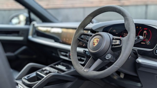 2024 PORSCHE CAYENNE 2024 3.0T V6 Coupe 5dr Petrol TiptronicS 4WD Euro 6 (s/s) (353 ps) - Photo 2