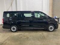 USED 2021 71 VAUXHALL Vivaro Life Electric E-Life Electric Estate 100kW 50kWh Auto Combi 9 seat 