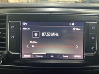 USED 2021 71 VAUXHALL Vivaro Life Electric E-Life Electric Estate 100kW 50kWh Auto Combi 9 seat 