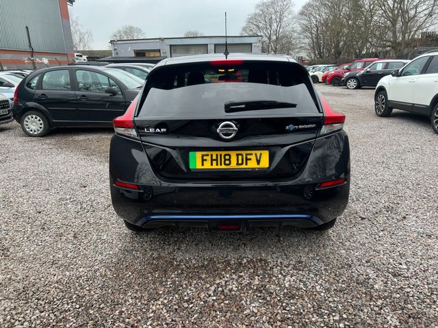 2018 NISSAN LEAF - Photo 8