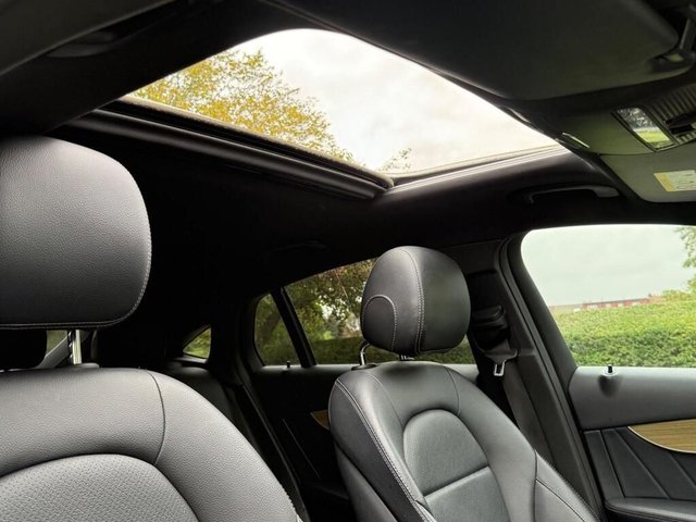 2016 MERCEDES-BENZ GLC 2.1 GLC250d AMG Line (Premium) Coupe 5dr Diesel G-Tronic 4MATIC Euro 6 (s/s) (204 ps) - Photo 5