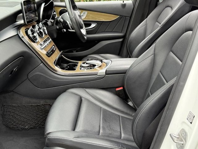 2016 MERCEDES-BENZ GLC 2.1 GLC250d AMG Line (Premium) Coupe 5dr Diesel G-Tronic 4MATIC Euro 6 (s/s) (204 ps) - Photo 10