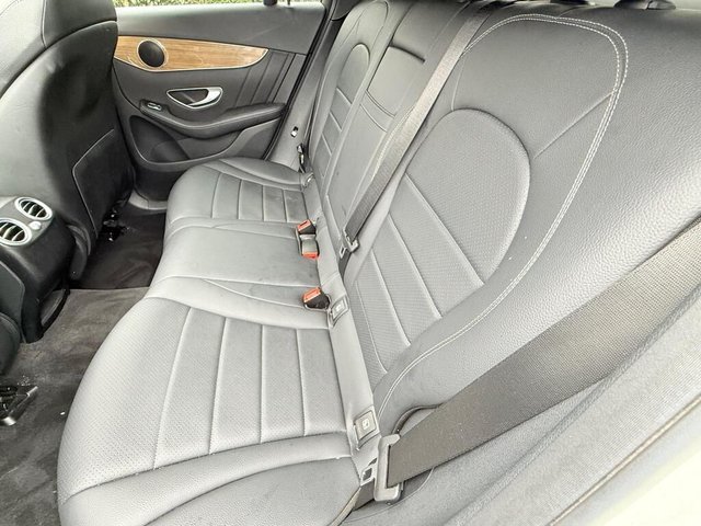 2016 MERCEDES-BENZ GLC 2.1 GLC250d AMG Line (Premium) Coupe 5dr Diesel G-Tronic 4MATIC Euro 6 (s/s) (204 ps) - Photo 12