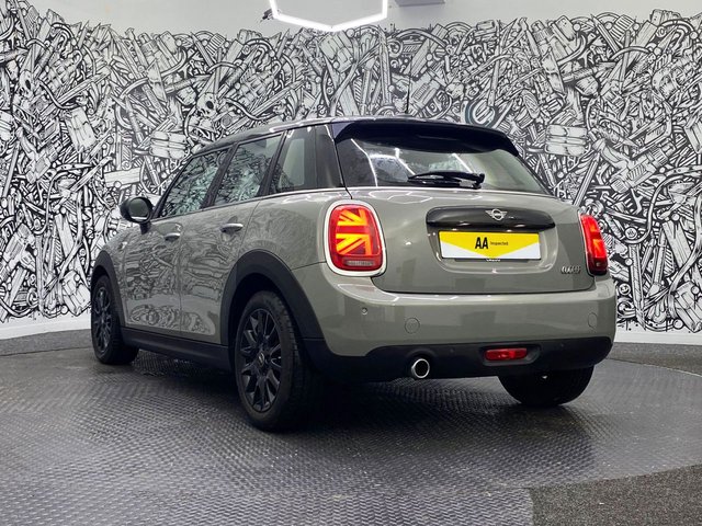 2018 MINI Hatch 1.5L Cooper 5dr - Photo 10