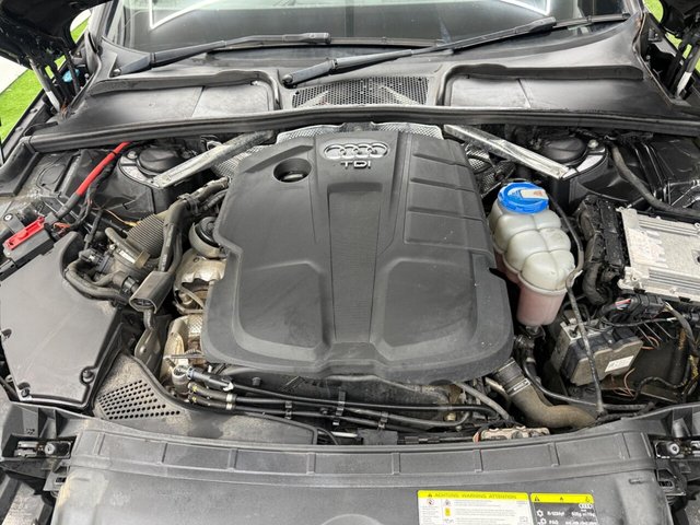 2017 AUDI A4 2017 2.0 TDI ultra S line S Tronic Euro 6 (s/s) 4dr - Photo 12