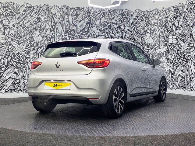 2021 Renault Clio 1L Iconic 5dr - Photo 8
