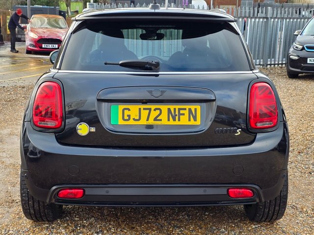 2022 MINI Electric Hatch - Photo 9