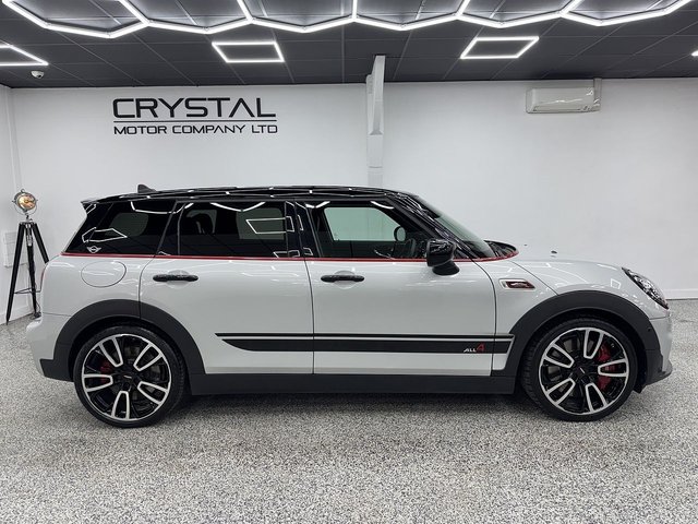 View our MINI CLUBMAN