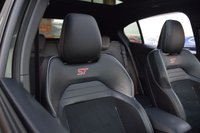 USED 2020 20 FORD FOCUS 2.3T EcoBoost ST Hatchback 5dr Petrol Manual Euro 6 (s/s) (280 ps) PAN ROOF / MAXTON / MOUNTUNE