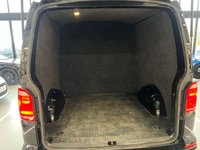 USED 2018 68 VOLKSWAGEN TRANSPORTER 2.0 BiTDI T32 BlueMotion Tech Highline Kombi Double Cab 5dr Diesel DSG FWD LWB Euro 6 (s/s) (204 ps) 