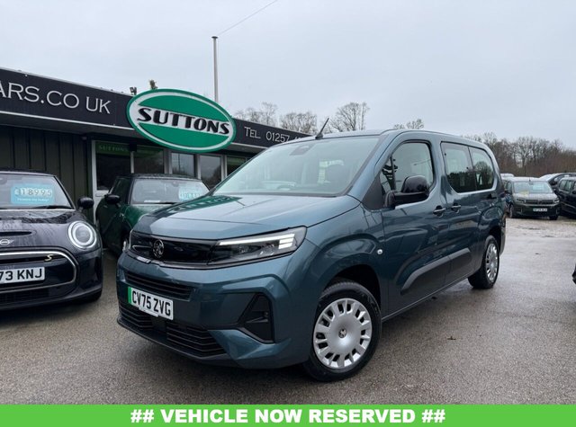 2025 VAUXHALL COMBO LIFE ELECTRIC 52KWH DESIGN XL MPV 5DR ELECTRIC AUTO 7.4KW CHARGER 136... photo