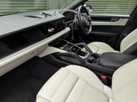 USED 2024 24 PORSCHE CAYENNE 3.0 V6 E-Hybrid 25.9kWh Coupe 5dr Petrol Plug-in Hybrid TiptronicS 4WD Euro 6 (s/s) (470 ps) 
