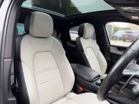 USED 2024 24 PORSCHE CAYENNE 3.0 V6 E-Hybrid 25.9kWh Coupe 5dr Petrol Plug-in Hybrid TiptronicS 4WD Euro 6 (s/s) (470 ps) 