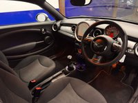 USED 2015 15 MINI COUPE 1.6 Cooper Coupe 2dr Petrol Manual Euro 6 (s/s) (122 ps) Parking Sensors, Bluetooth, Air Conditioning